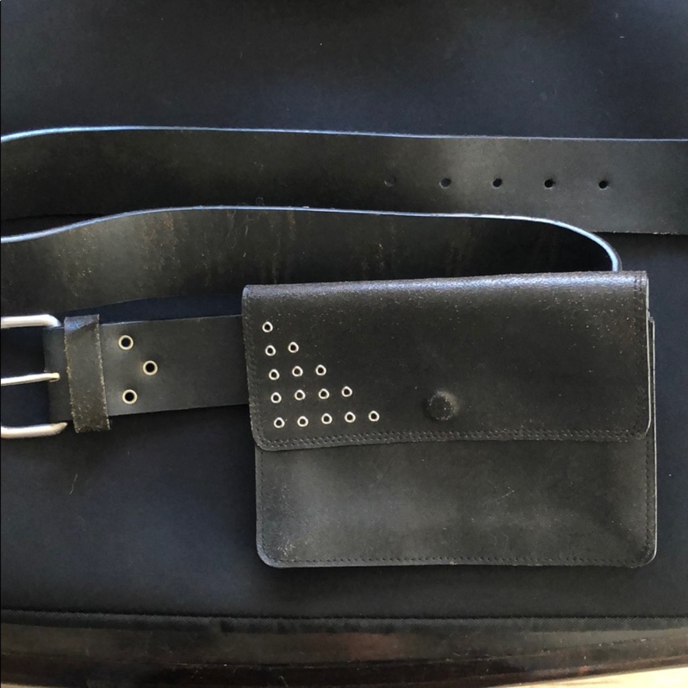HOWE Waist Bag/ Belt